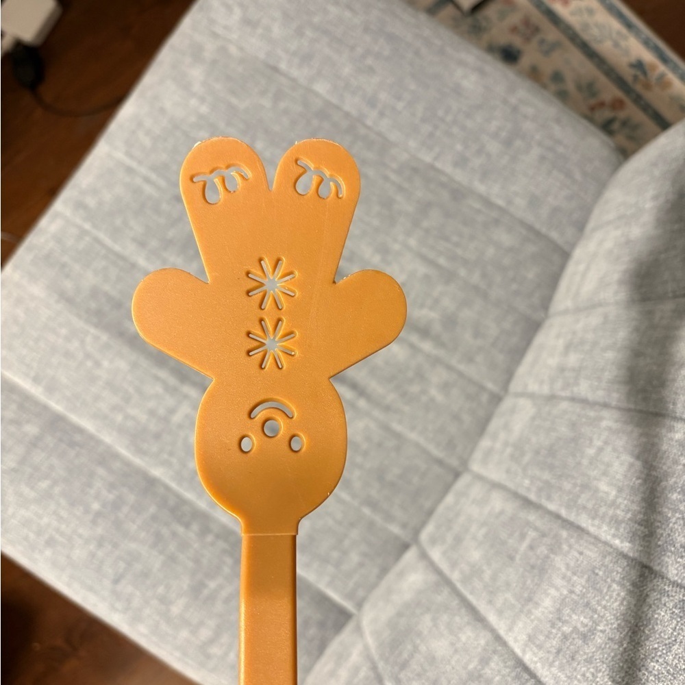Wooden Gingerbread Man Spatula - Picture 5 of 5